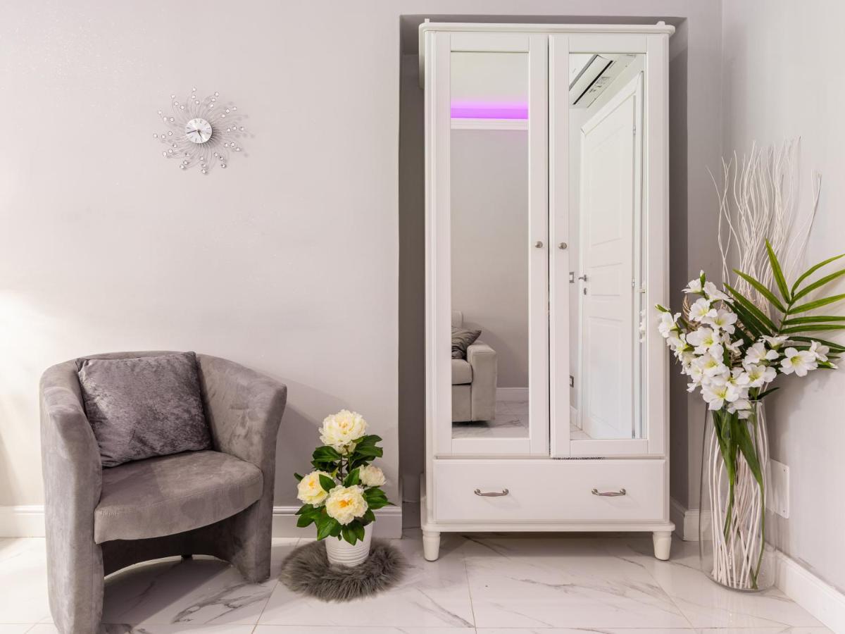 Elegant Suite - In Centro Portanuova 都灵 外观 照片